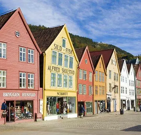 A Gem Behind Bryggen Apartment *